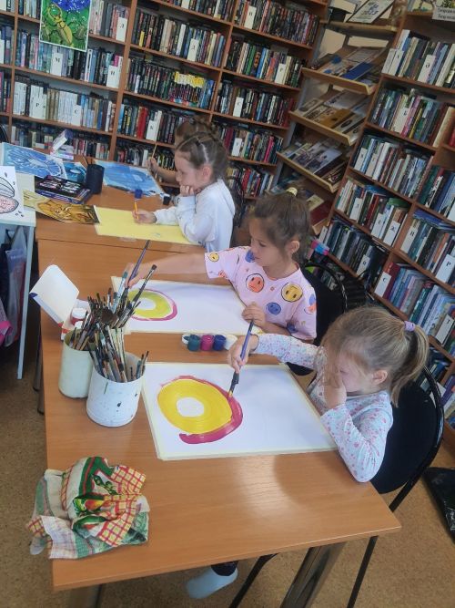 В библиоострове «Юные открыватели» прошёл творческий семинар «Читай@Рисуй»