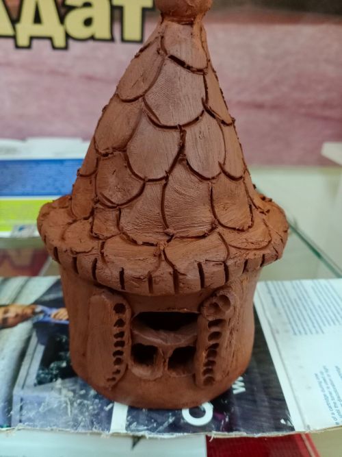 Искусство из глины: уникальные подарки для самых любимых мам