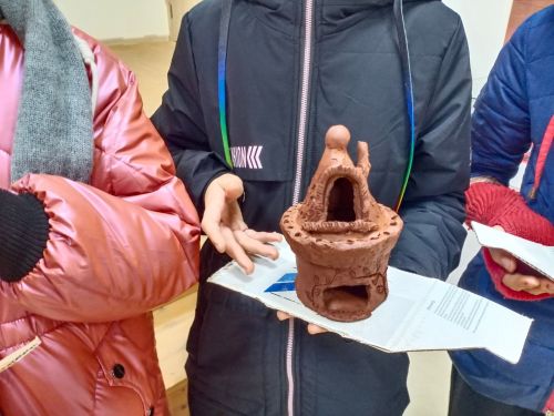 Искусство из глины: уникальные подарки для самых любимых мам