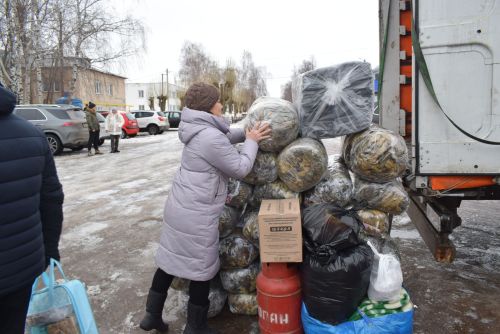Новогодний подарок землякам-военнослужащим