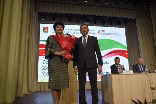 Татарстан Республикасы Дәүләт Советы рәисенең Рәхмәт хаты тапшырылды