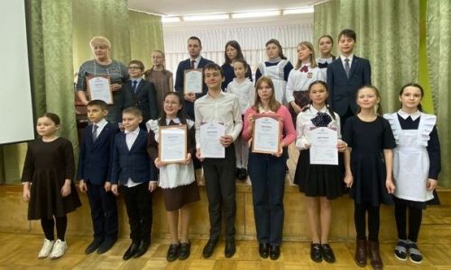 Китап укучылар көч сынашты