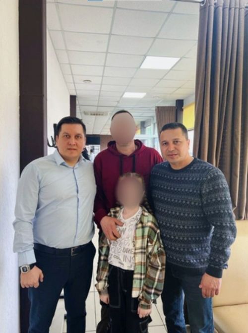 Твой отец - настоящий герой нашего времени!