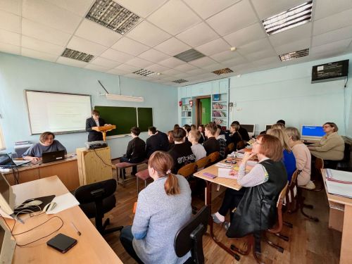 Шилнәбаш урта гомуми белем бирү мәктәбендә 9 сыйныф укучылары шәхси проектларын якладылар