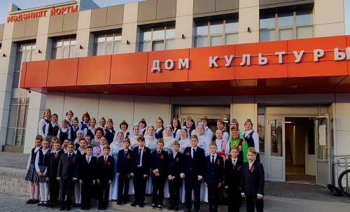 Яңа поселогы мәдәният йортында үзешчән сәнгатьтә катнашучылар бәйгесе һәм иҗади эшләр күргәзмәсе узды