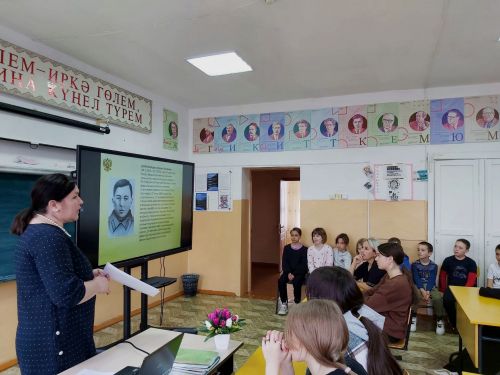 Иске Абдул урта мәктәбендә «Ватанны саклау, дигән һөнәре бар» дип аталган патриотик чара узды