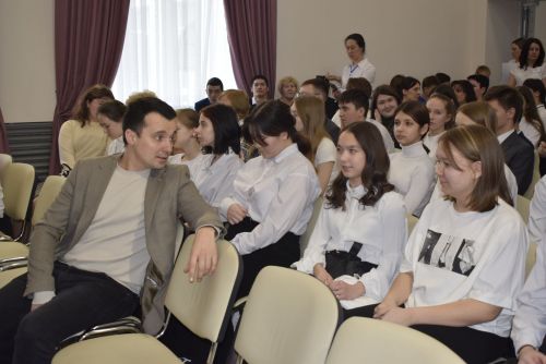 «Алдынгылар хәрәкәте» берләштерә