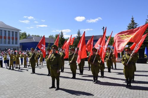 Сегодня по всей стране проходят празднования в честь Дня Великой Победы