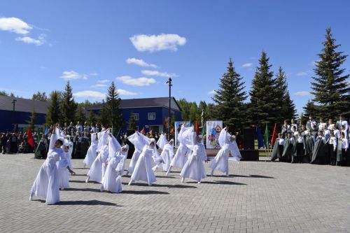 Сегодня по всей стране проходят празднования в честь Дня Великой Победы