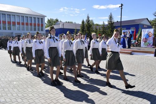 Сегодня по всей стране проходят празднования в честь Дня Великой Победы