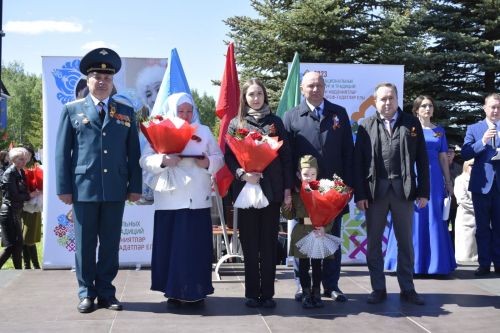 Сегодня по всей стране проходят празднования в честь Дня Великой Победы