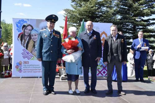 Сегодня по всей стране проходят празднования в честь Дня Великой Победы