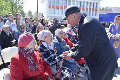 Сегодня по всей стране проходят празднования в честь Дня Великой Победы