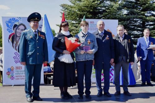 Хәрби операциядә һәлак булган якташларыбызны  орденнар белән бүләкләделәр