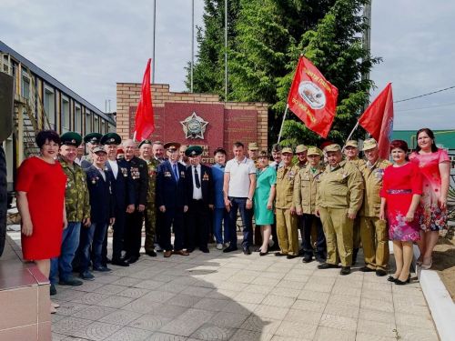 Иске Абдул авыл җирлегендә Әфган сугышы ветераннары туган, үскән йортларның тышкы ягына  истәлек такталары ачу тантанасы узды