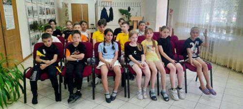 Кенәз авыл мәдәният йортында балалар белән “Урманны янгыннан саклагыз” дигән экологик акция үткәрделәр