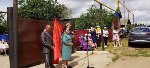 В деревне Октябрь-Буляк Стародрюшского сельского поселения установлена почетная табличка ветерану афганской войны