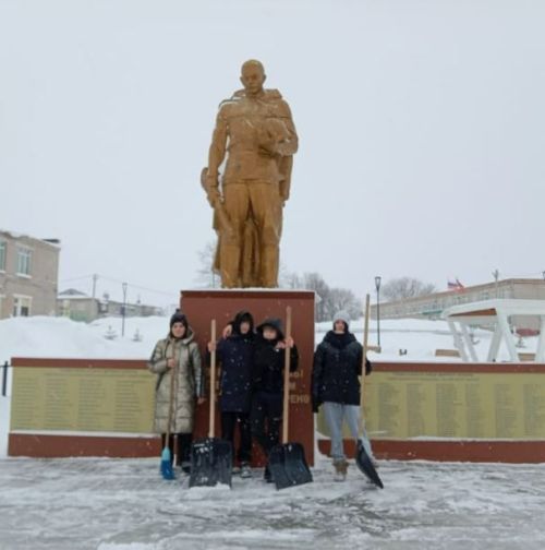 Жители Тукаевского района объединились для борьбы с снежными непогодами