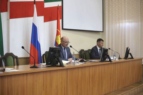 Главе района Фаилю Камаеву вручили «Благодарность» за поддержку ветеранов и контртеррористических операций