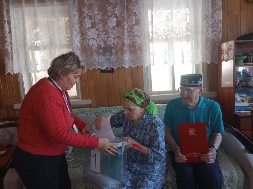 60 лет вместе: Галимзян абый и Назира апа Имамиевы из деревни Калмия отмечают золотую свадьбу