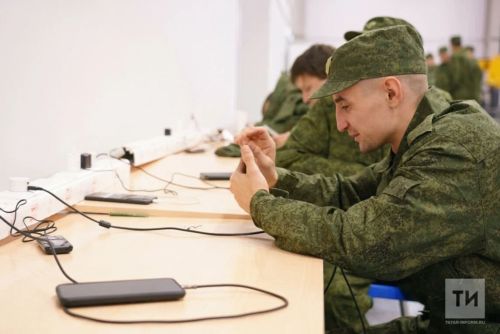 Участникам СВО будут выдавать электронные удостоверения ветерана боевых действий