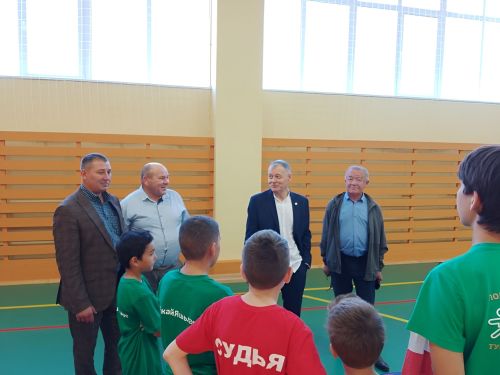 Рабочий визит: Как проходит подготовка юных спортсменов в Тукаевском районе