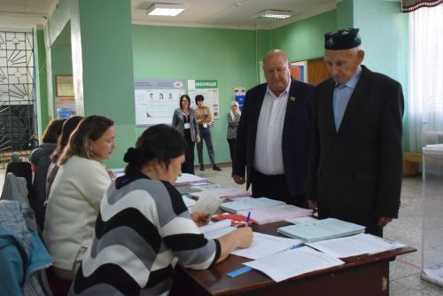 98-летний ветеран ВОВ из Тукаевского района проголосовал на выборах в Татарстане