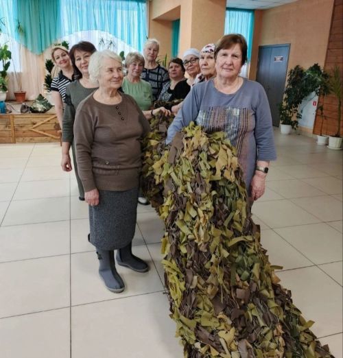 По плетению маскировочных сетей, в ходе которой была завершена 182-я сеть