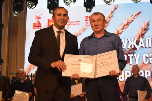Табындагы ризык муллыгы – авыл хуҗалыгы тармагы хезмәтчәннәре тырышлыгы белән ирешелә