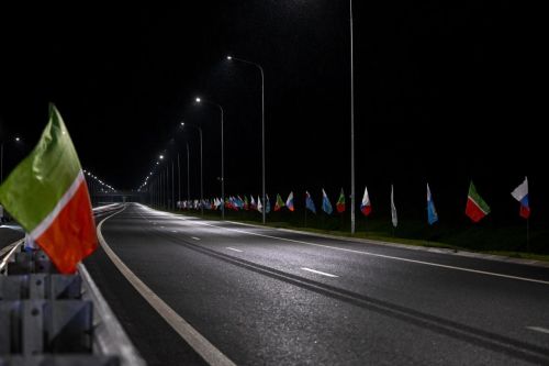 Владимир Путин открыл объезд села Сокуры в Татарстане