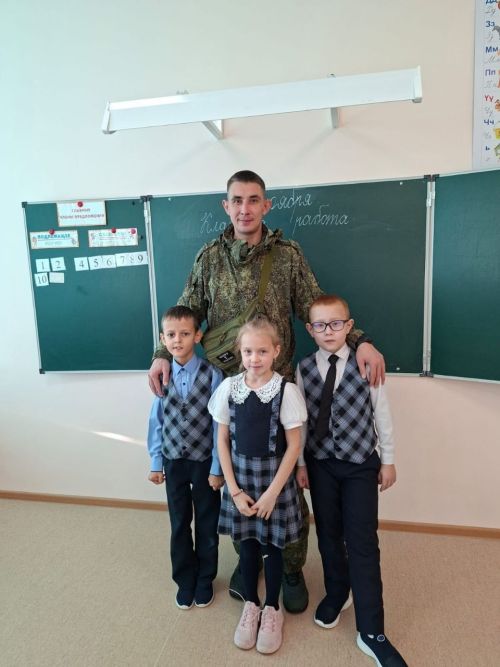 Служить Отечеству: участник СВО рассказал школьникам о своем выборе
