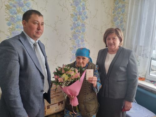 Юбилейные медали были вручены труженикам тыла Бурдинского сельского поселения