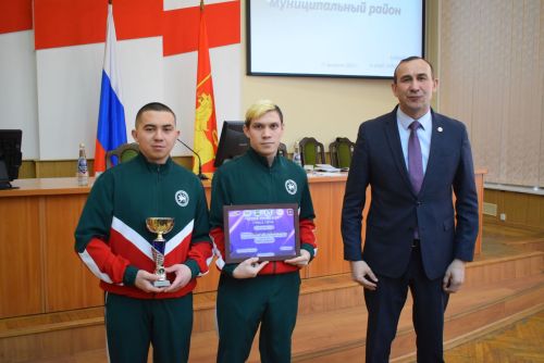 Сборная команда КВН района стала обладателем Кубка Сибая