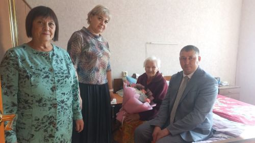 Юбилее белән котлап