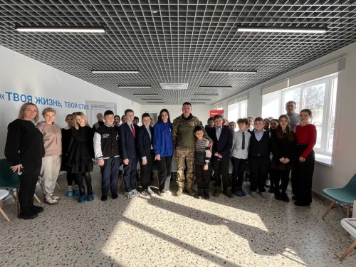 Укучылар район герое белән очраштылар