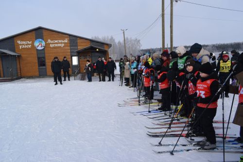 Лыжня России — самая массовая всероссийская лыжная гонка, в которой принимают участие и любители, и профессионалы