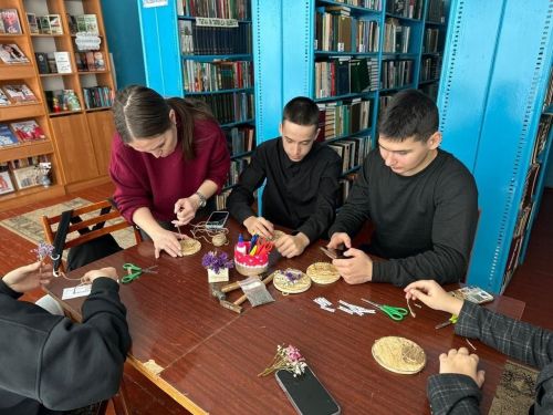 Иштирәк авылы китапханәсендә үзенчәлекле мастер-класс уздырдылар