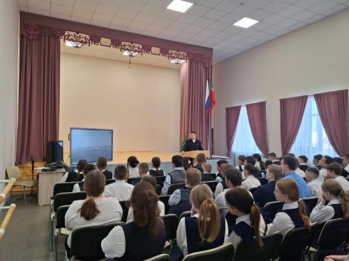 Профилактические беседы о безопасности дорожного движения в Тукаевском районе
