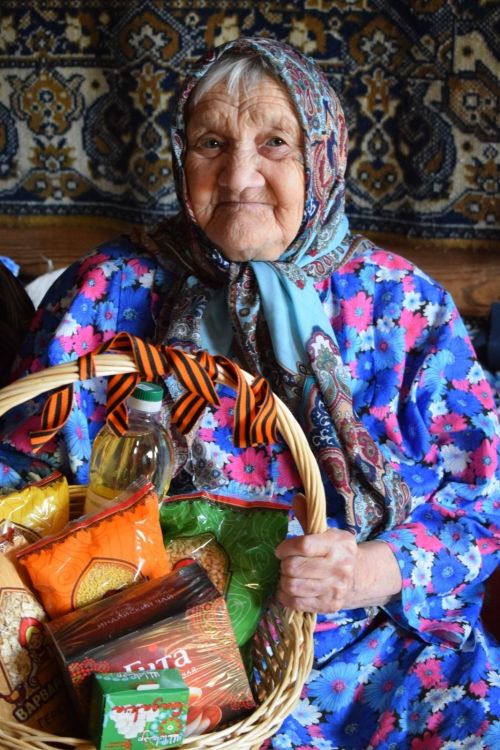 80 лет Победе: Тукаевский район навестил вдову участника войны