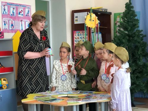 Бөек Җиңүнең 80 еллыгы: иң кечкенәләр өчен Батырлык дәресләре