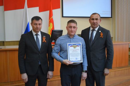 Не словом, а делом: как тукаевцы помогают фронту. Руководители, волонтёры и депутаты удостоены благодарностей от военных