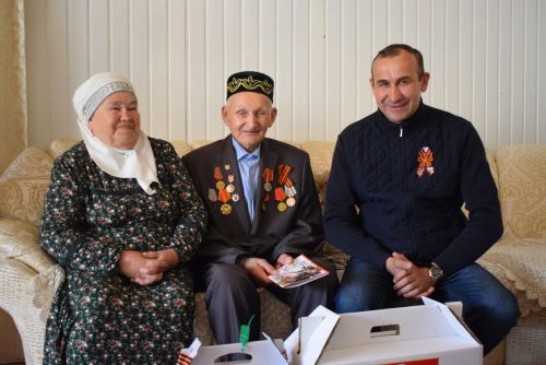 Руководитель Исполнительного комитета Тукаевского района Камиль Назмиев встретился с ветеранами