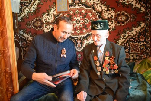 Руководитель Исполнительного комитета Тукаевского района Камиль Назмиев встретился с ветеранами