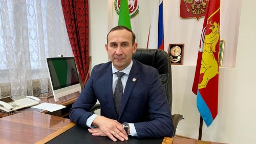 Поздравления руководителя Испонительного комитета Тукаевского района Камиля Назмиева с праздником Весны и Труда