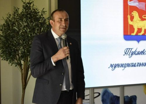 Камил Нәҗмиев эшмәкәрләр белән фикер алышты