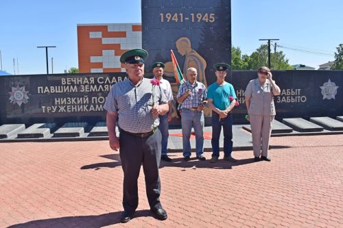 «Ватан чигендә»: Кенәздә чик сакчыларын искә алдылар