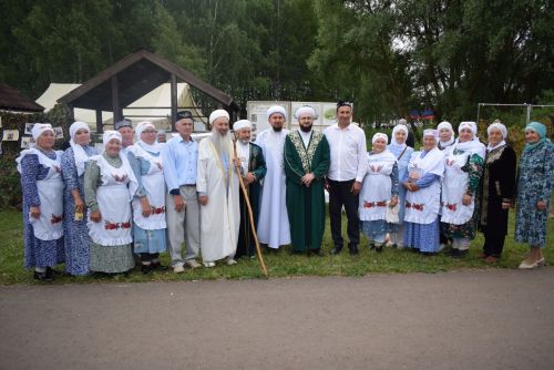 Инсаф хәзрәт Сәүбәнов имам-мөхтәсиб итеп яңадан сайланды