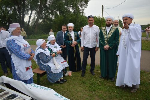 Инсаф хәзрәт Сәүбәнов имам-мөхтәсиб итеп яңадан сайланды