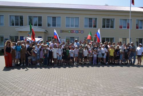 «Балкыш» лагерында Россия көне уңаеннан якты бәйрәм узды