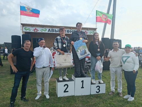 Колышта гаҗәеп күңелле «Авыл көне» узды!